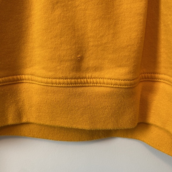 Gold GAP Crewneck - Picture 3 of 4